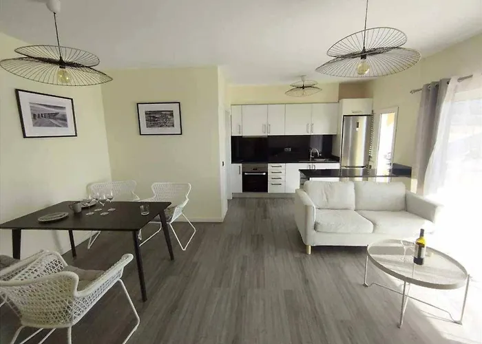 Ocean View Terrace By Galmi Apartment